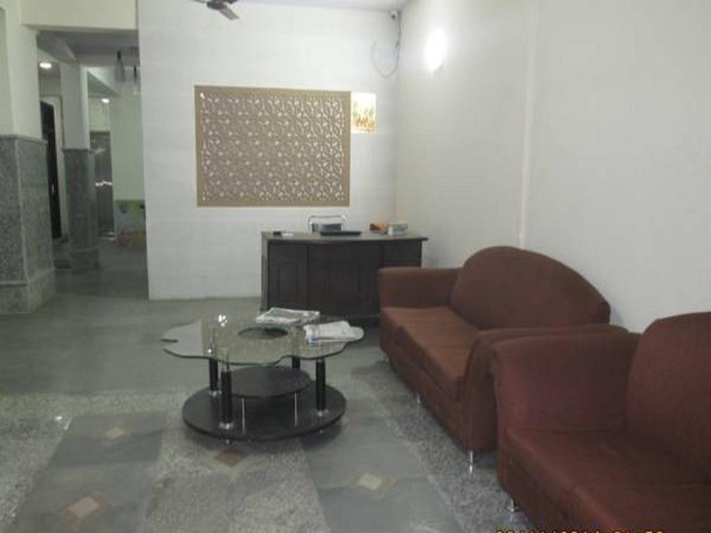 Charanpahari Hotel Nova Deli Exterior foto